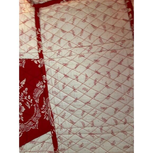 The Chandler Collection (red quilted duffle bag) - Picture 10 of 10